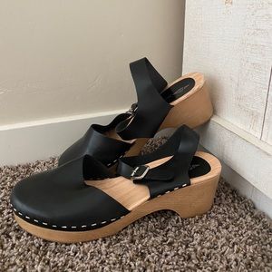 Black Clogs